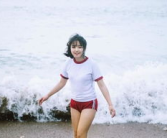 小姐姐水中晕倒,小姐姐意外瞬间引发网友热议